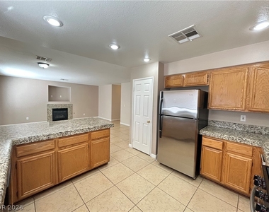 9317 Mountain Cliffs Avenue - Photo Thumbnail 5