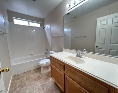 9317 Mountain Cliffs Avenue - Photo Thumbnail 16
