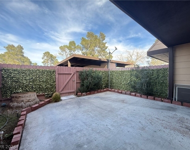 6211 Meadowhaven Lane - Photo Thumbnail 31