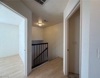 6211 Meadowhaven Lane - Photo Thumbnail 25