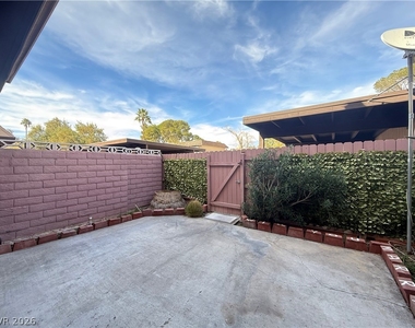 6211 Meadowhaven Lane - Photo Thumbnail 34