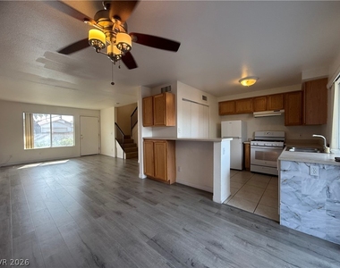 6211 Meadowhaven Lane - Photo Thumbnail 1