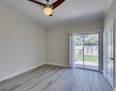 434 Viewmont Drive - Photo Thumbnail 19