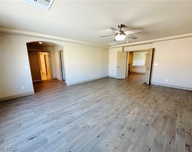 9842 Russian Hill Street - Photo Thumbnail 35