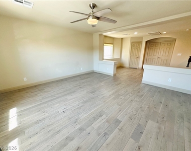 9842 Russian Hill Street - Photo Thumbnail 29