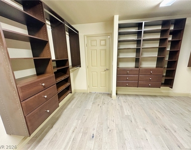 9842 Russian Hill Street - Photo Thumbnail 40