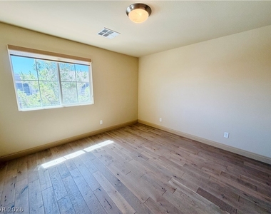 9842 Russian Hill Street - Photo Thumbnail 52