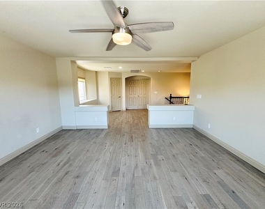 9842 Russian Hill Street - Photo Thumbnail 31