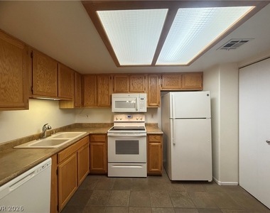 3455 Erva Street - Photo Thumbnail 13
