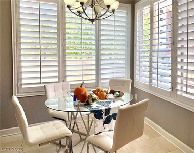 67 E Agate Avenue - Photo Thumbnail 6