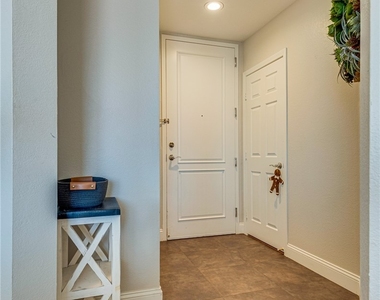 15 E Agate Avenue - Photo Thumbnail 2