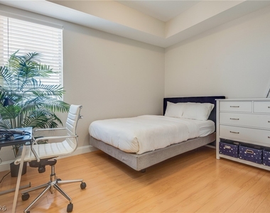 15 E Agate Avenue - Photo Thumbnail 16