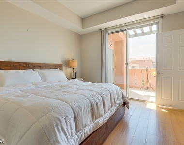 15 E Agate Avenue - Photo Thumbnail 12