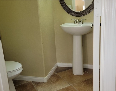 9184 Long Island Street - Photo Thumbnail 20