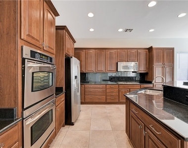 6761 Clay Tablet Street - Photo Thumbnail 24