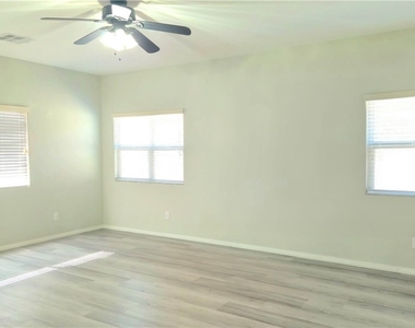 5843 Sleepy Willow Street - Photo Thumbnail 23
