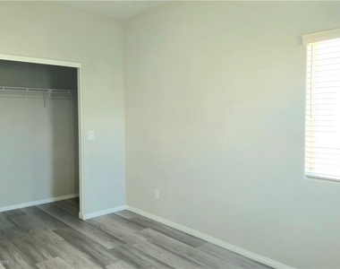 5843 Sleepy Willow Street - Photo Thumbnail 22