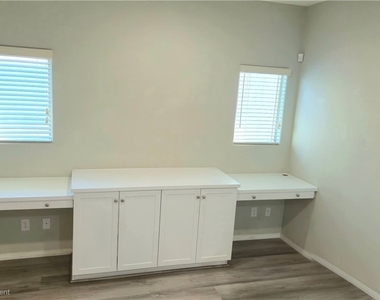 5843 Sleepy Willow Street - Photo Thumbnail 13