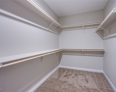 2760 Tecumseh Avenue - Photo Thumbnail 18
