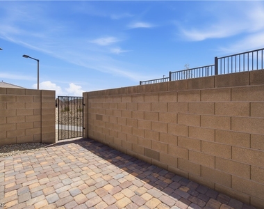 913 Elmwood Forest Lane - Photo Thumbnail 36
