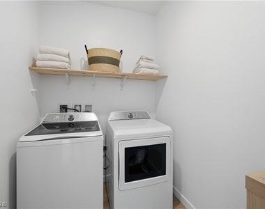 913 Elmwood Forest Lane - Photo Thumbnail 28