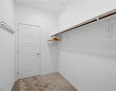 913 Elmwood Forest Lane - Photo Thumbnail 25