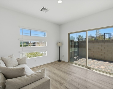 913 Elmwood Forest Lane - Photo Thumbnail 33