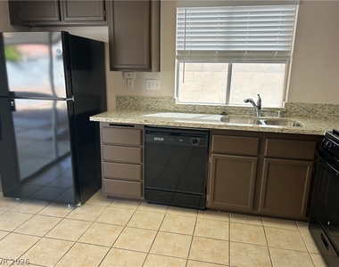 1420 Grey Knoll Circle - Photo Thumbnail 7