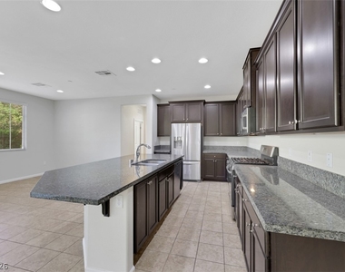 2556 Sable Creek Street - Photo Thumbnail 2