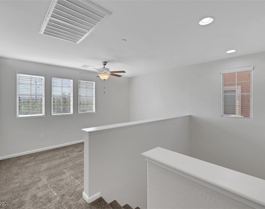 2556 Sable Creek Street - Photo Thumbnail 9