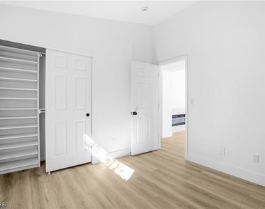 1532 Waterton Drive - Photo Thumbnail 20