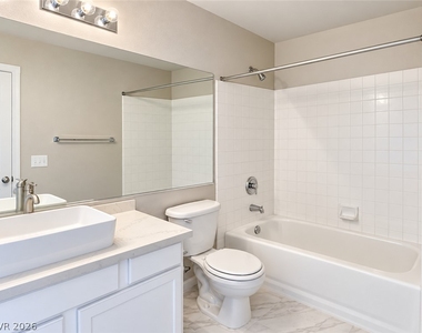 10516 Allthorn Avenue - Photo Thumbnail 12
