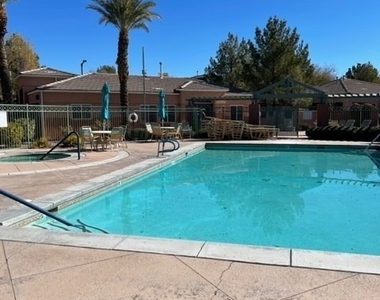 10516 Allthorn Avenue - Photo Thumbnail 15