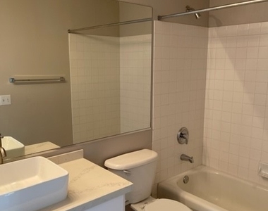 10516 Allthorn Avenue - Photo Thumbnail 10