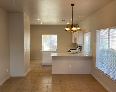10516 Allthorn Avenue - Photo Thumbnail 1