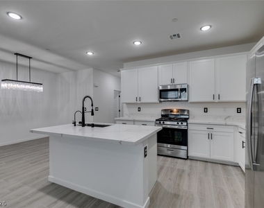 1540 Maya Crossing Avenue - Photo Thumbnail 18