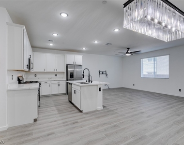 1540 Maya Crossing Avenue - Photo Thumbnail 9