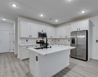 1540 Maya Crossing Avenue - Photo Thumbnail 20