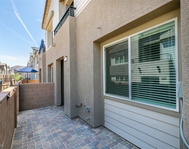 1540 Maya Crossing Avenue - Photo Thumbnail 3