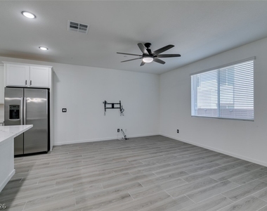1540 Maya Crossing Avenue - Photo Thumbnail 10