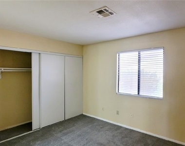 1204 Observation Drive - Photo Thumbnail 7