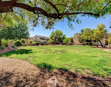 7332 Jelson Falls Street - Photo Thumbnail 12