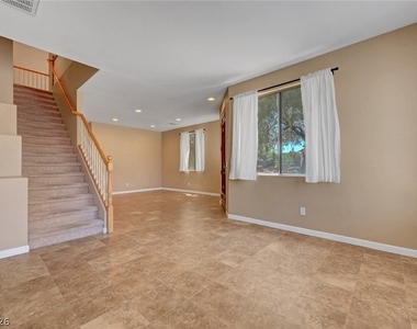 7332 Jelson Falls Street - Photo Thumbnail 14