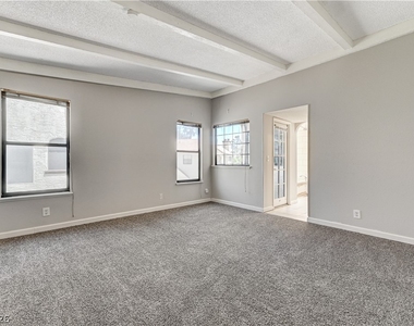 6149 Oakey Boulevard - Photo Thumbnail 18