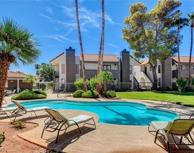 6149 Oakey Boulevard - Photo Thumbnail 40