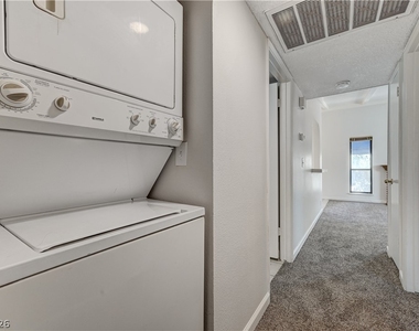 6149 Oakey Boulevard - Photo Thumbnail 17