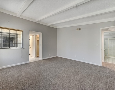 6149 Oakey Boulevard - Photo Thumbnail 21