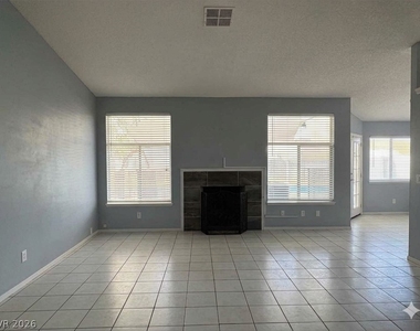 6175 E Owens Avenue - Photo Thumbnail 6