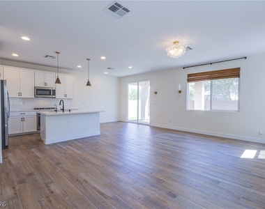 4528 Anspach Street - Photo Thumbnail 4