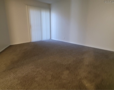 5061 Pioneer Avenue - Photo Thumbnail 10